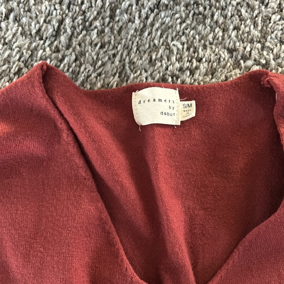 Women’s oversized burgundy long sleeve sweater size small/medium - Picture 3 of 6